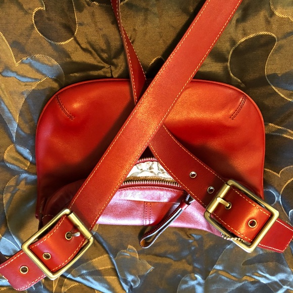 Coach Red Hobo Bag - Picture 5 of 8